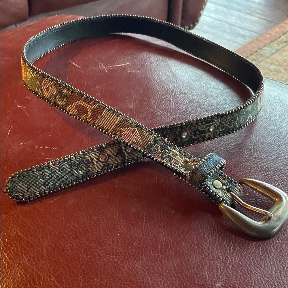 Absolutely classy Black Tapestry Leather Belt, 36” from fabric to fabric.
